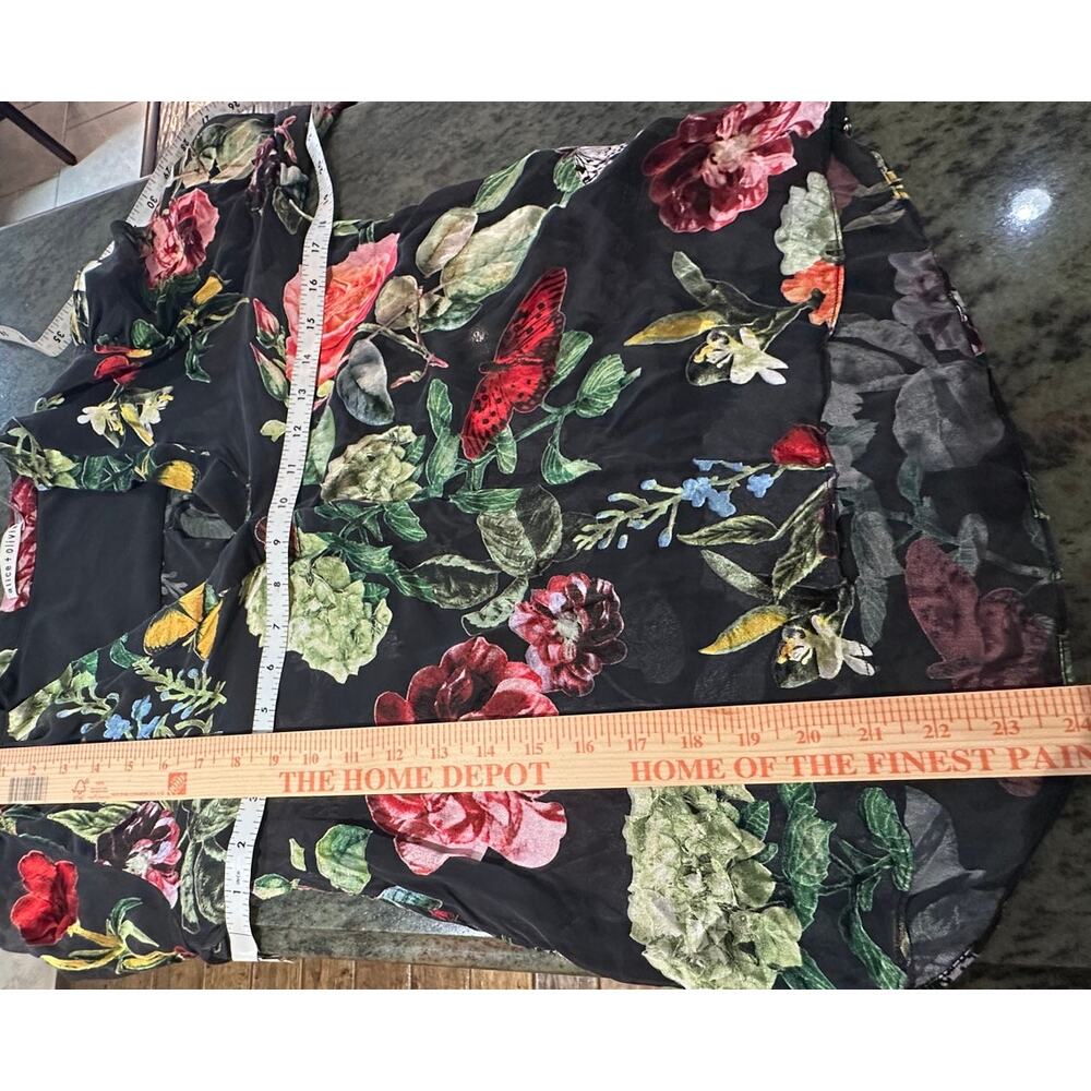 Alice + Olivia Sheer Floral Velvet Burnout Blouse Size XS - Picture 7 of 12